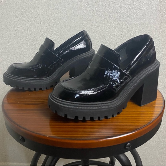 Women's Hudson Loafer Heels SIZE 8 - Picture 4 of 11